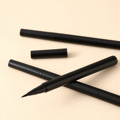 Smooth, Quick-Drying Eyeliner Pen—No Leaking, Long-Lasting, Smudge-Resistant, Waterproof Liquid Eyeliner